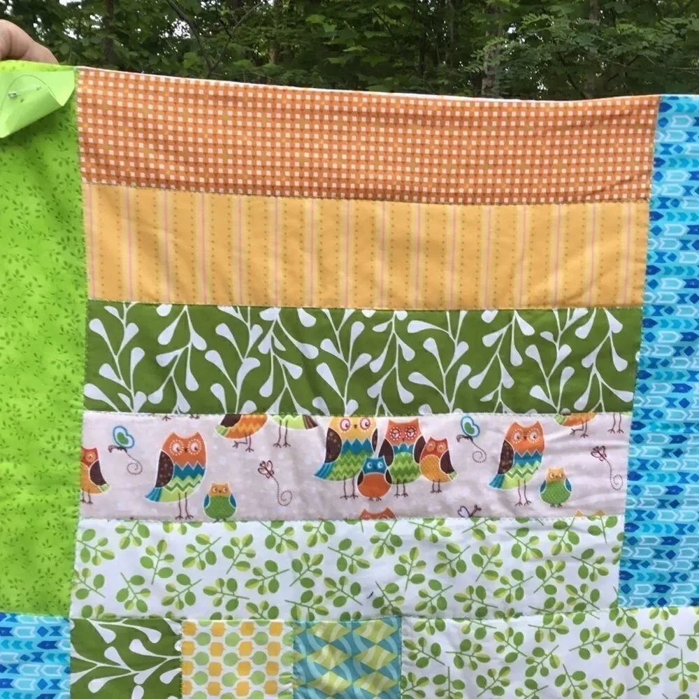 NWT  Hand Crafted Owls Quilt